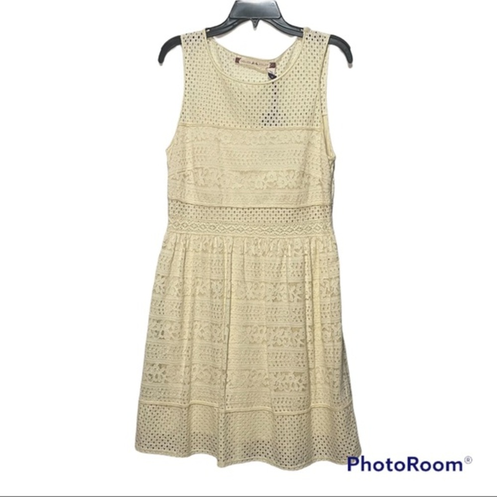Last Chance 🚨 Chelsea & Violet Ivory Sleeveless Midi Dress